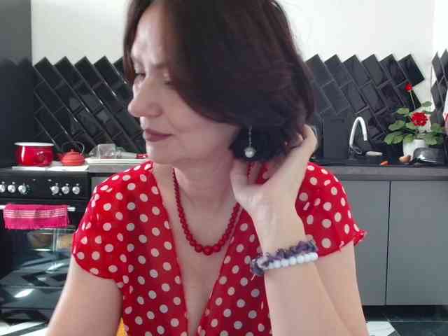 ANGELALADI webcam