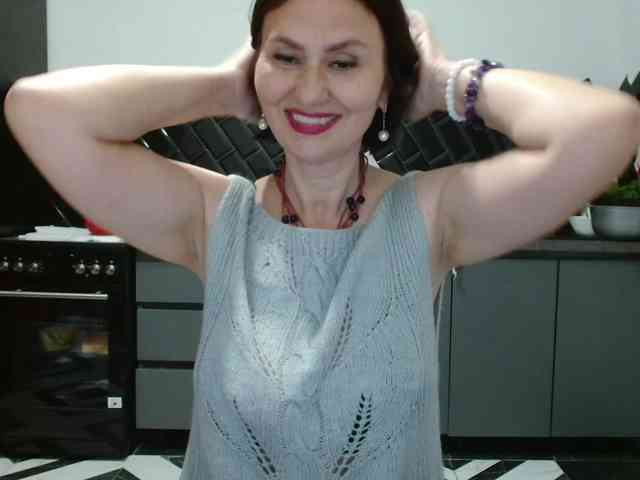 ANGELALADI webcam