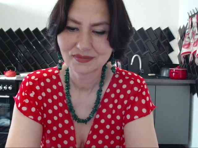 ANGELALADI