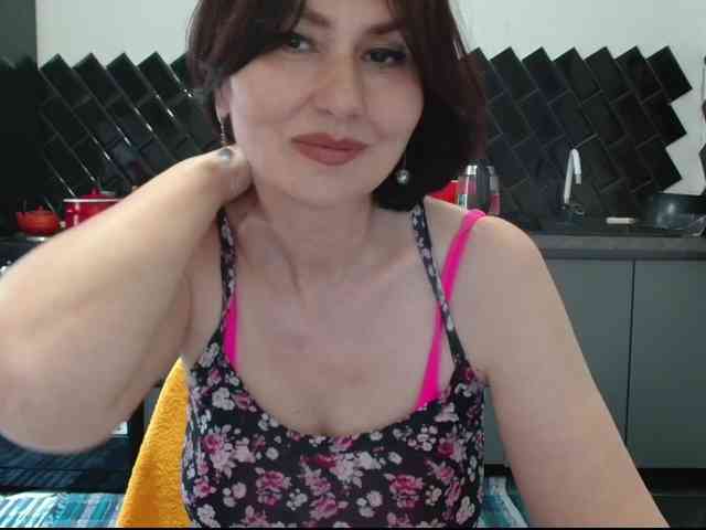 ANGELALADI