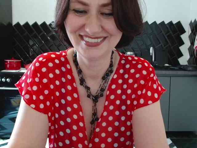ANGELALADI webcam