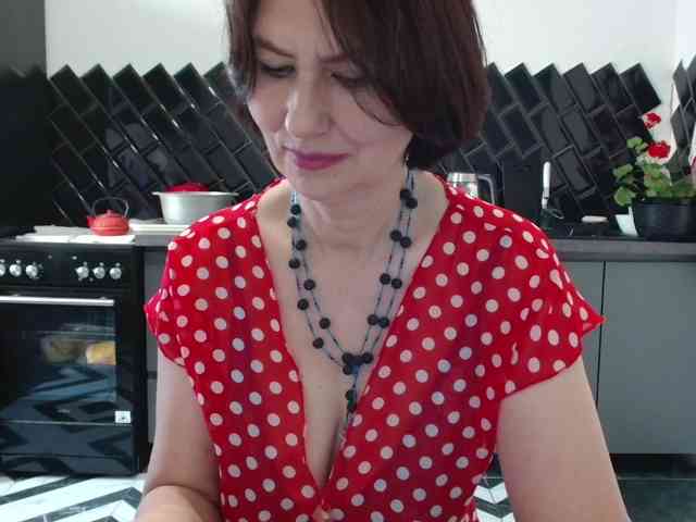ANGELALADI webcam