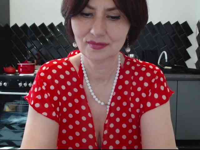 ANGELALADI