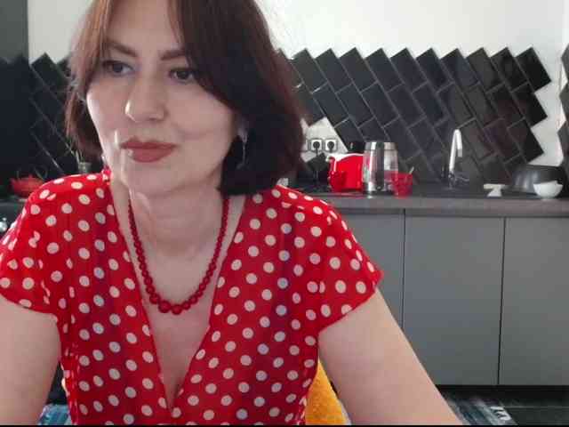 ANGELALADI