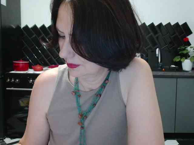 ANGELALADI webcam