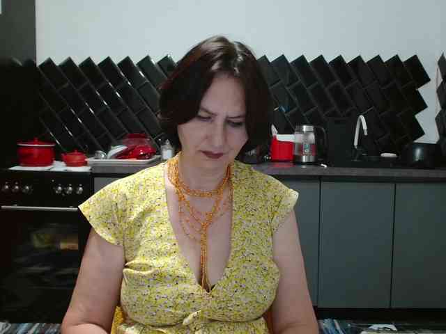 ANGELALADI webcam
