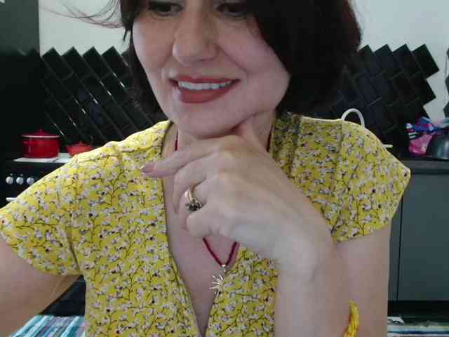 ANGELALADI