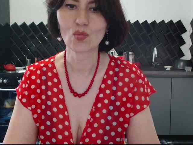 ANGELALADI
