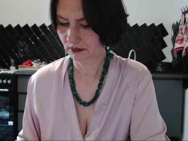 ANGELALADI