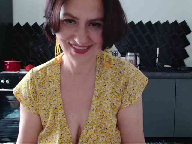 ANGELALADI webcam