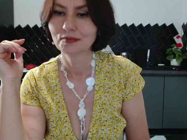 ANGELALADI webcam