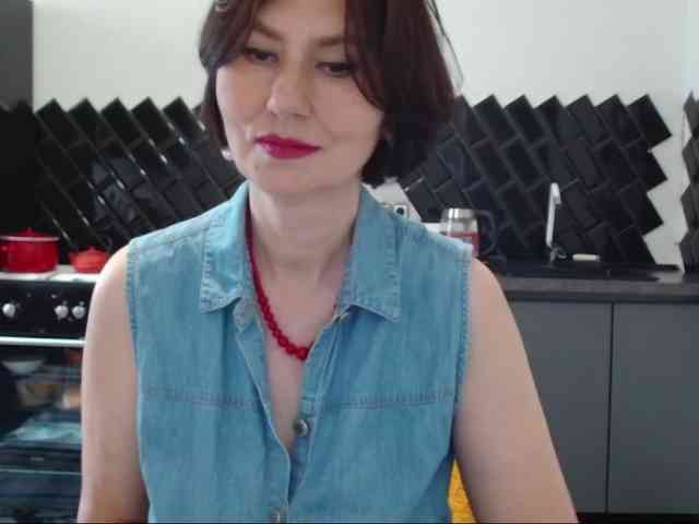 ANGELALADI webcam
