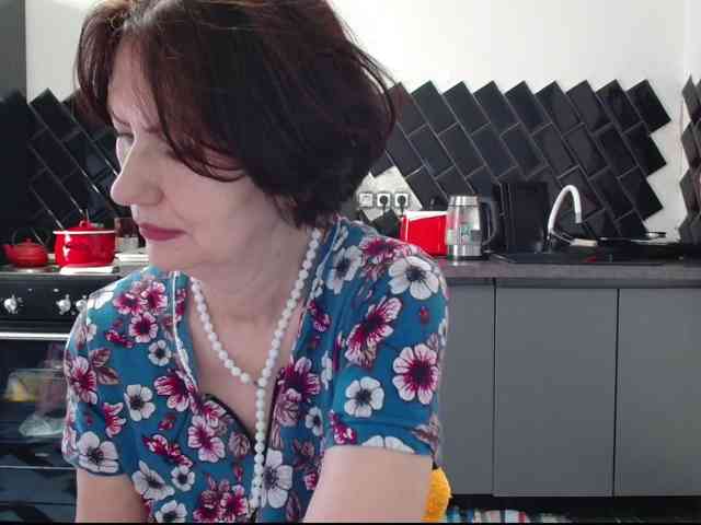 ANGELALADI