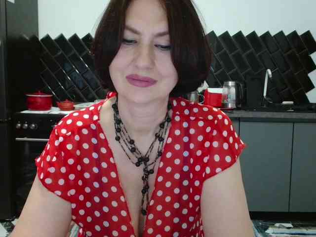 ANGELALADI webcam