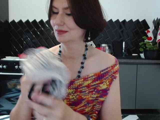 ANGELALADI ANGELALADI