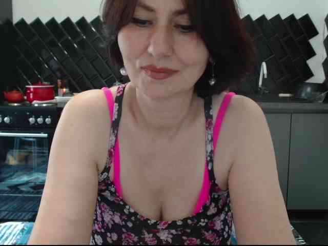 ANGELALADI webcam