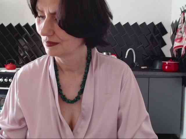 ANGELALADI