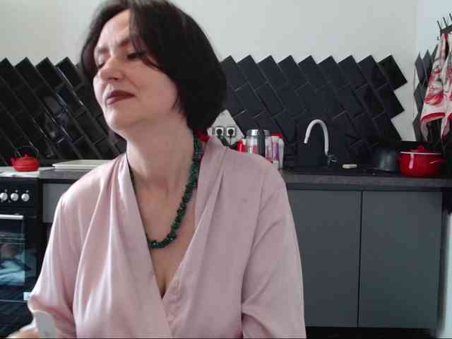 ANGELALADI webcam