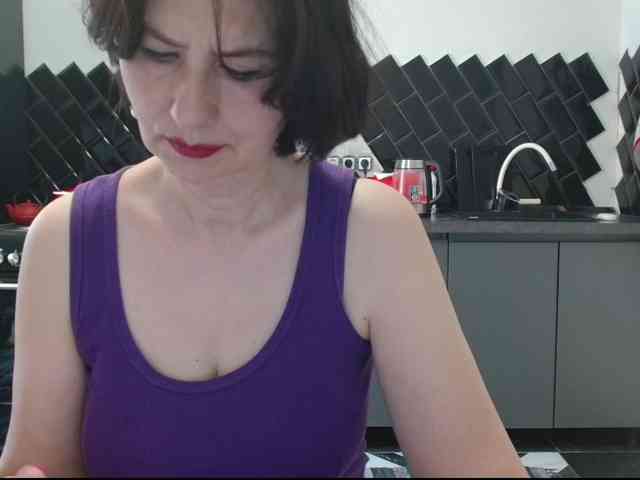 ANGELALADI webcam