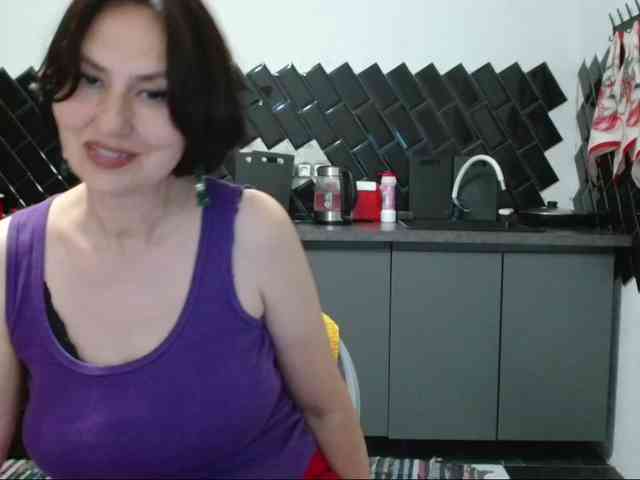 ANGELALADI webcam