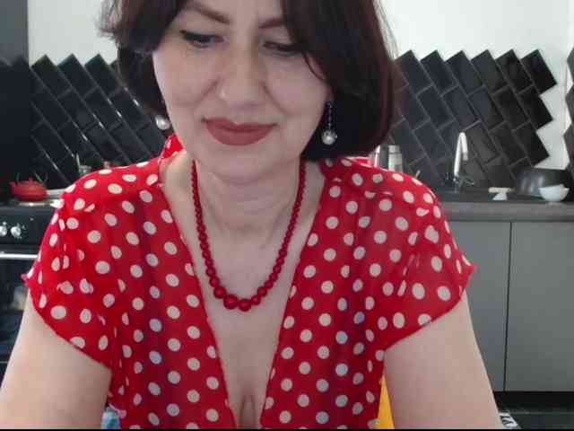 ANGELALADI