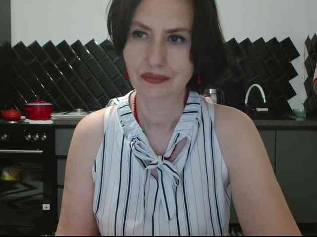 ANGELALADI