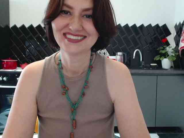 ANGELALADI webcam