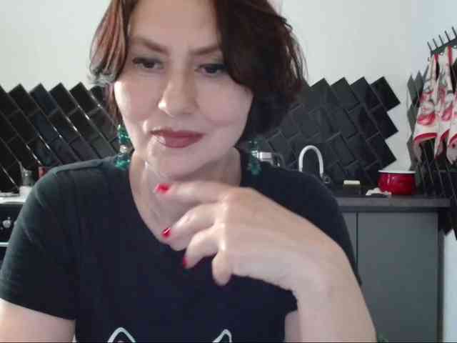 ANGELALADI