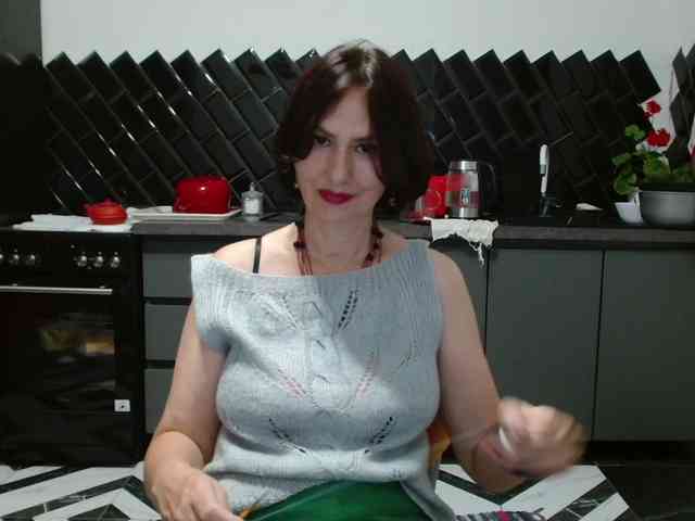 ANGELALADI
