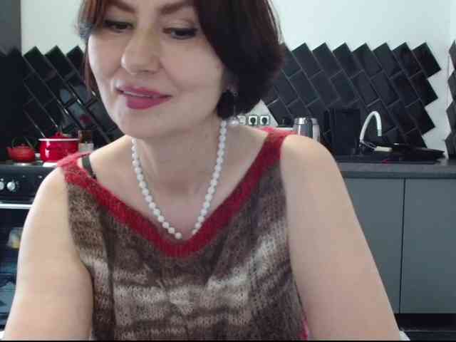 Modelo: ANGELALADI