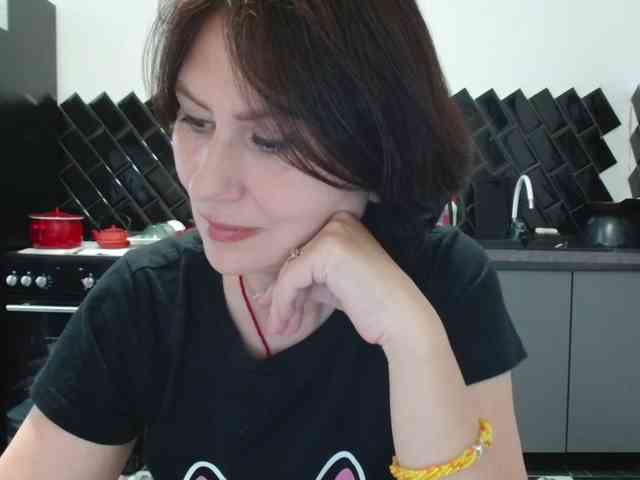 ANGELALADI