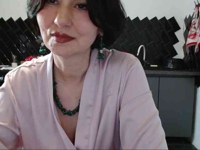 ANGELALADI