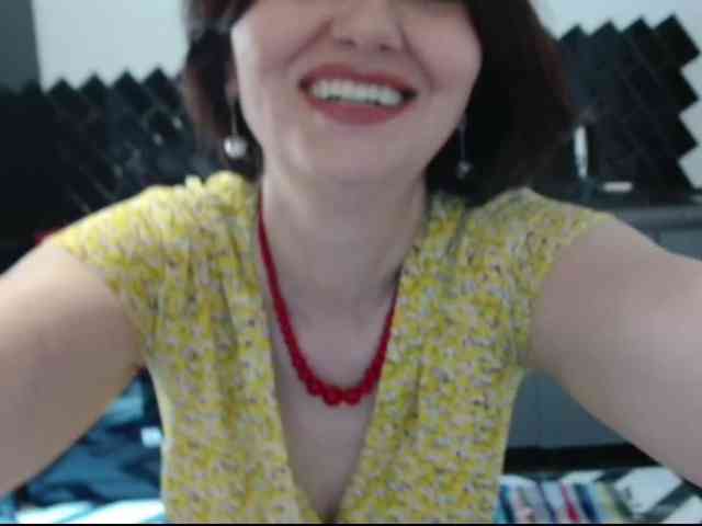 Acest model este live acum. ANGELALADI