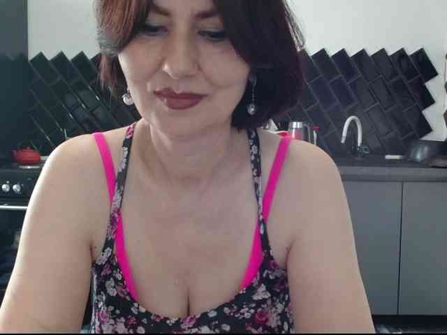 ANGELALADI webcam