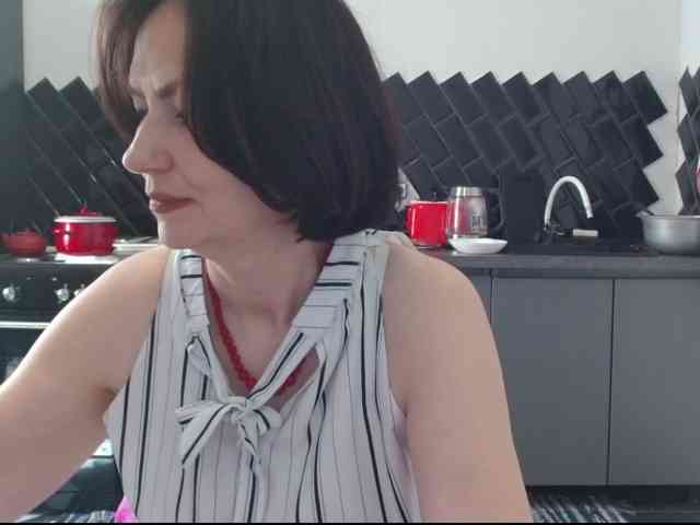 ANGELALADI