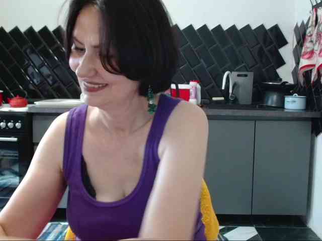 ANGELALADI webcam