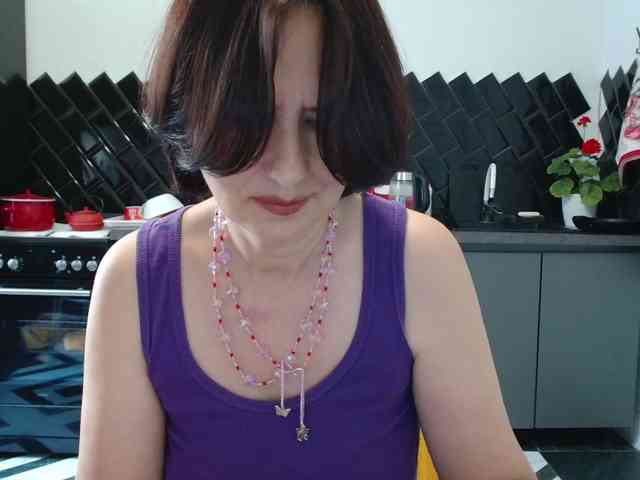 ANGELALADI webcam