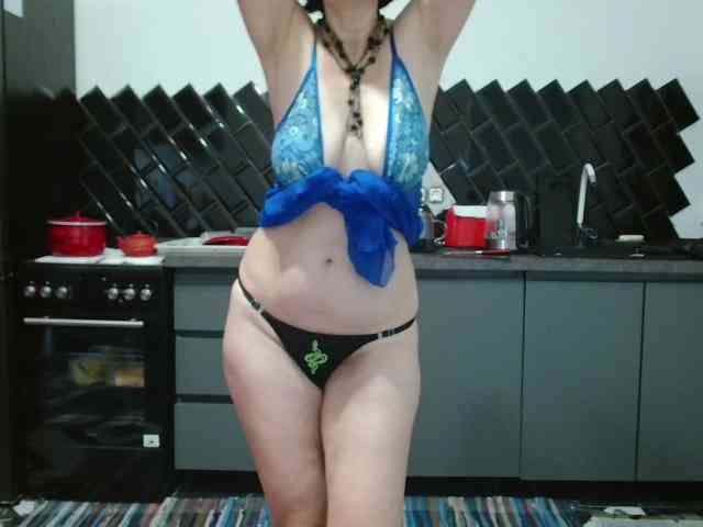 ANGELALADI webcam