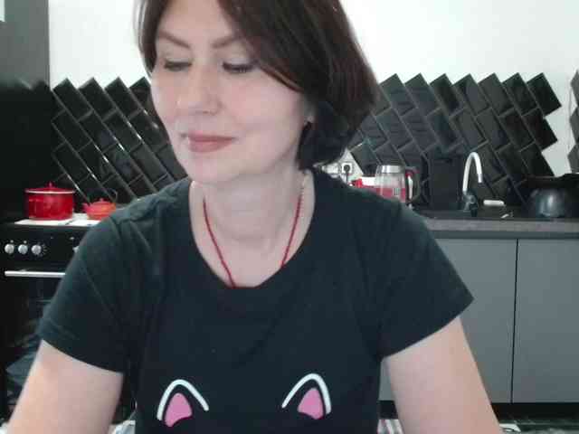 ANGELALADI webcam