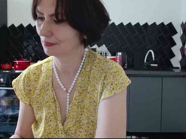 ANGELALADI webcam