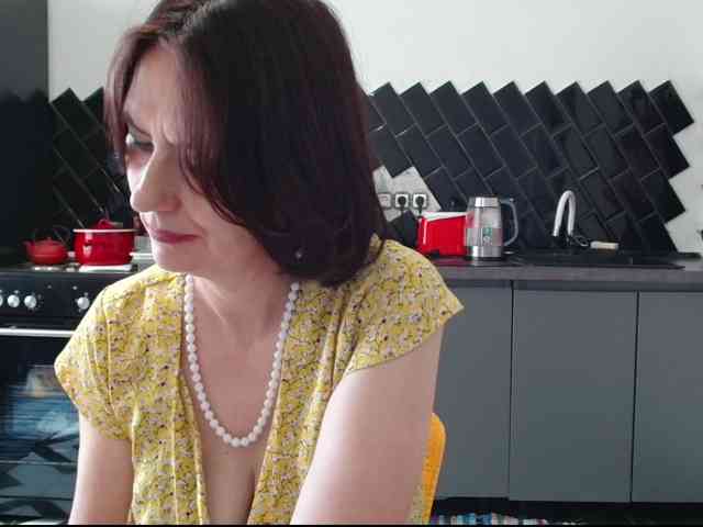 ANGELALADI webcam