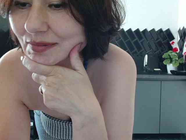 ANGELALADI webcam