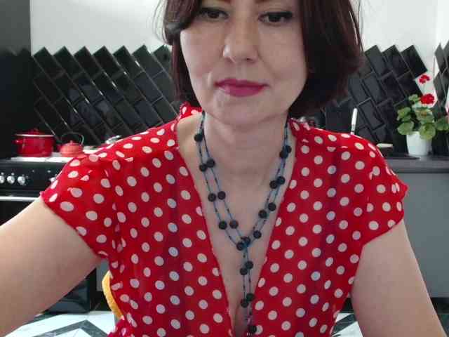 ANGELALADI webcam