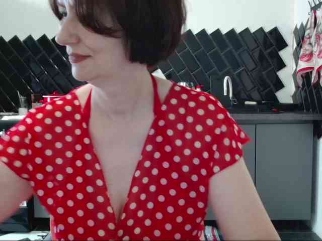 ANGELALADI