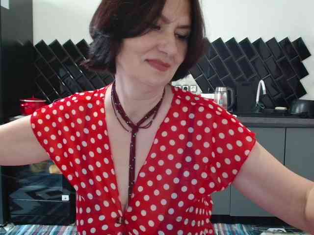 ANGELALADI webcam