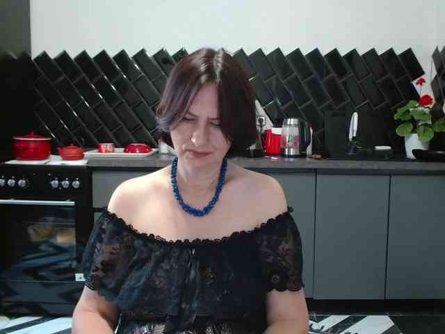 ANGELALADI