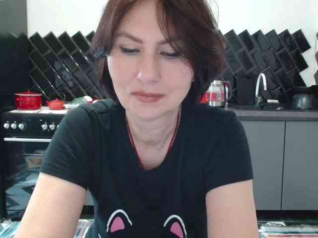 ANGELALADI
