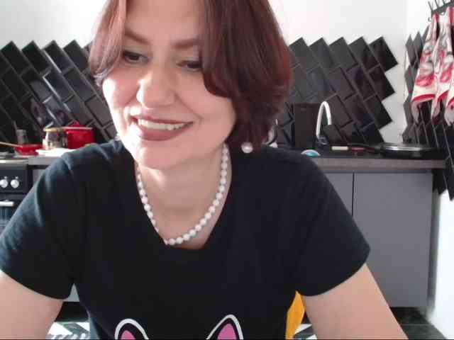 ANGELALADI webcam