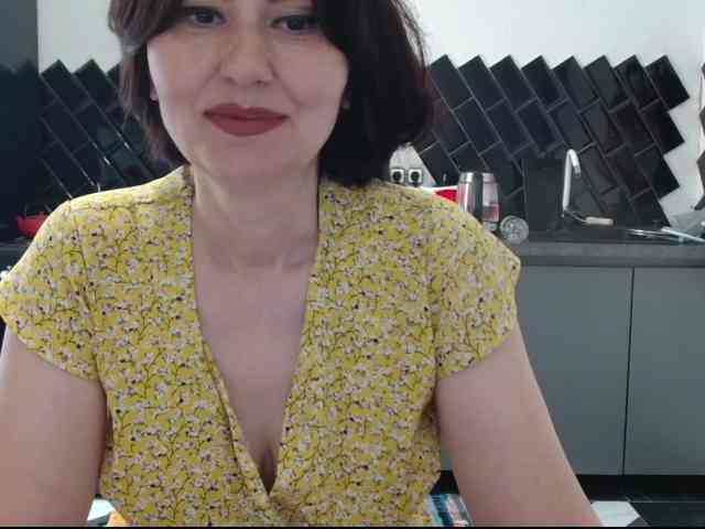 ANGELALADI webcam
