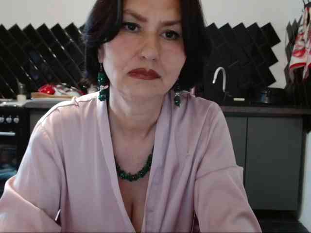 ANGELALADI